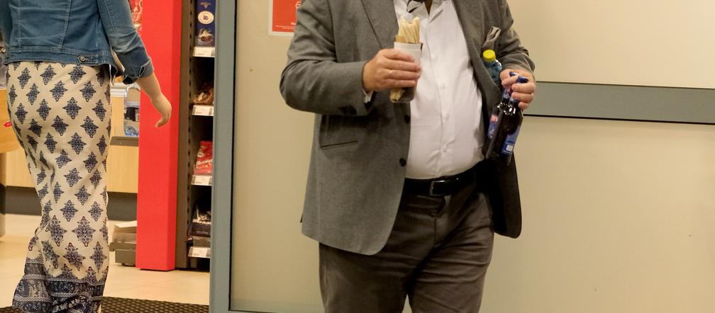 Ryszard Czarnecki świętował hot-dogiem