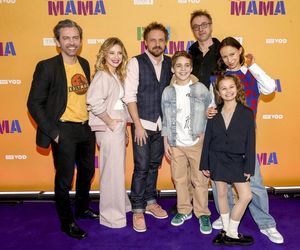 Pan Mama. Sylwester (Paweł Domagała), Patrycja (Karolina Bacia), Miras (Piotr Głowacki), Zuza (Anna Stolarska), Maja (Olga Wypych), Bruno (Mirosław Tamczuk), reżyser Jan Foryś