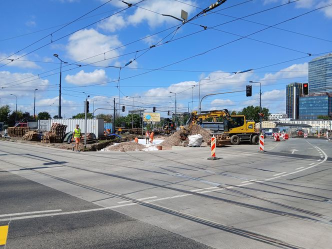 Tramwajowy remont pl. Zawiszy w Warszawie