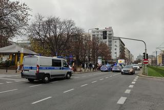 Ogromna awantura na ul. Puławskiej. Zablokowali furgonetkę antyaborcyjną 