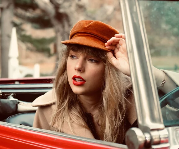 Taylor Swift przekazała 100 tys. dolarów fance chorej na raka!