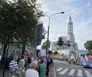 13. Marsz dla Życia i Rodziny zgromadził tłumy na ulicach Białegostoku [ZDJĘCIA]