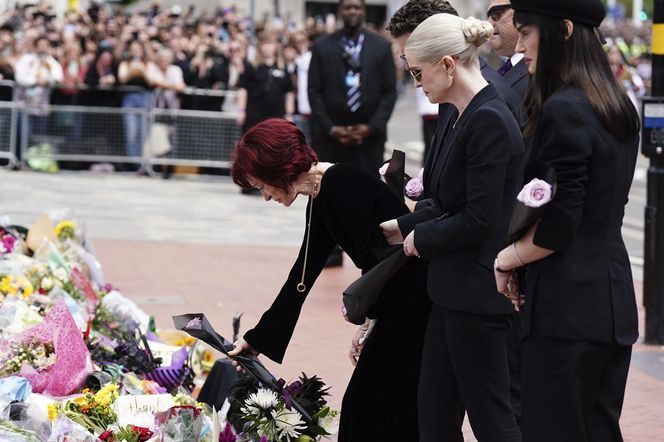  Ozzy Osbourne pogrzeb