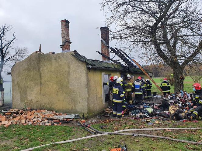 Pożar zabrał im dobytek całego życia. Rodzina z trójką dzieci potrzebuje pomocy 