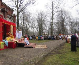 Misterium Męki Pańskiej na kalwaryjskim wzgórzu w Piekarach Śląskich