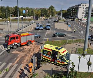 Śmiertelny wypadek z udziałem karetki! Kierowca nie miał szans