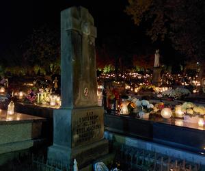 Dzień Zaduszny na starachowickich cmentarzach. Wyglądają wyjątkowo