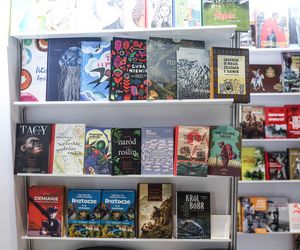 Targi Książki w Katowicach to okazja do zdobycia autografów pisarzy