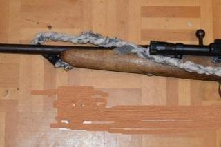 Szydłowiec: Policjanci zlikwidowali w jednym z mieszkań uprawe konopii