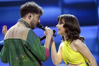 Był kelnerem w Sopocie, teraz zachwycił na Polsat Hit Festiwal 2025 w tym samym mieście. Wiktor Dyduła święci triumfy