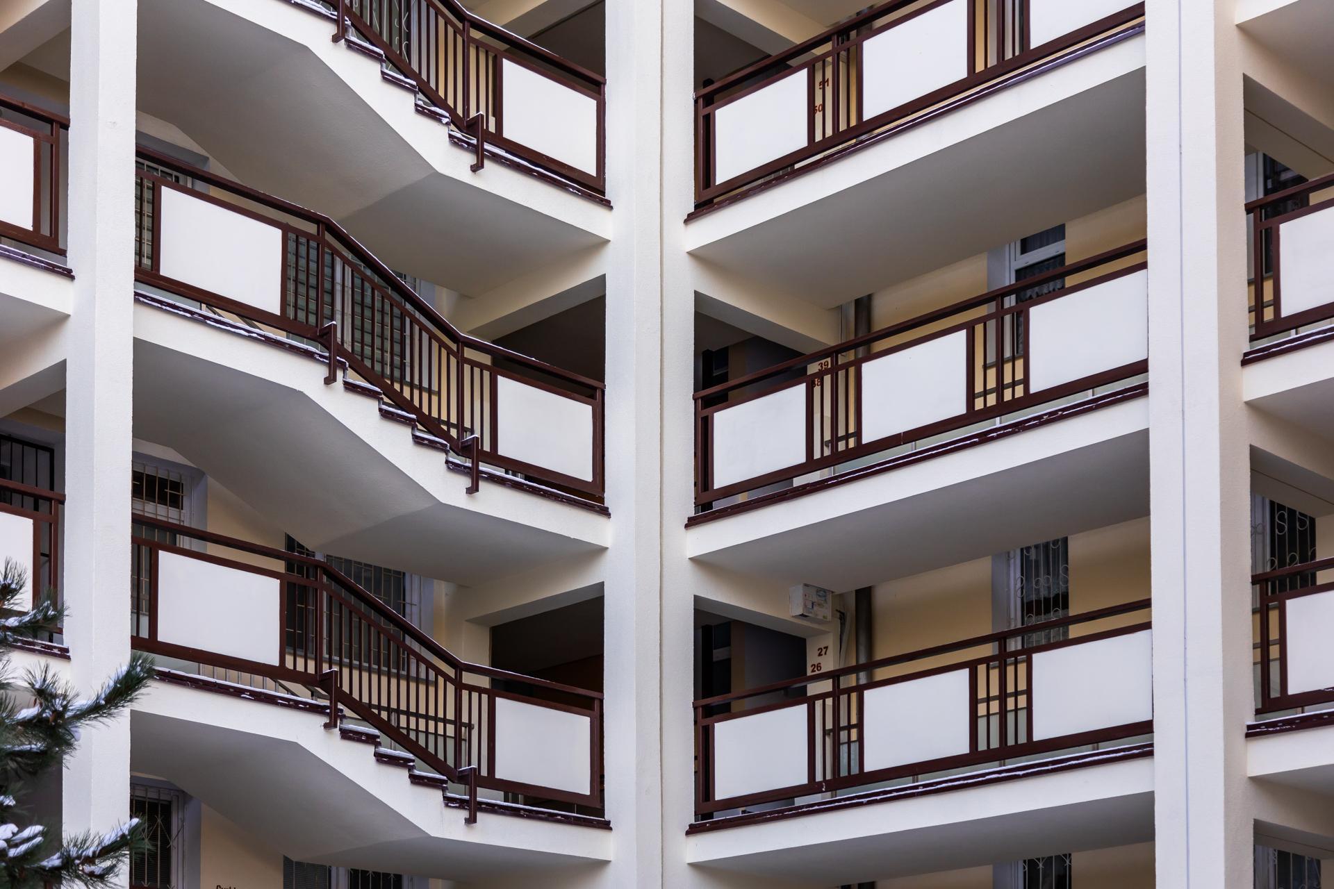 Przyczółek Grochowski - zdjęcia warszawskiego Pekinu. Zobacz, jak wygląda najdłuższy blok w Polsce