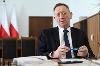 Telus pilnie wezwany do centrali PiS. Wiemy co usłyszał przy Nowogrodzkiej. Zobacz ZDJĘCIA!