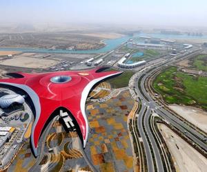 Ferrari World w Abu Zabi