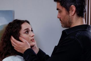 Poyraz i Nana w serialu EMANET (Dziedzictwo)