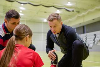 Na Wspólnej odc. 3600: Igor (Jakub Wesołowski), Julka (Maja Oświecińska)