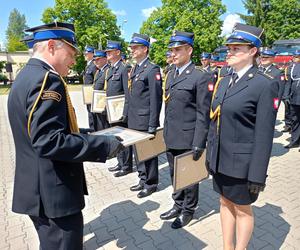 Akty nadania wyższych stopni służbowych odebrało w tym roku 21 strażaków z Komendy Miejskiej PSP w Siedlcach