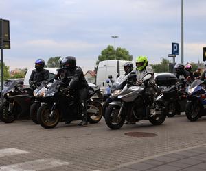 Przed Areną Lublin symbolicznie pożegnano dwójkę tragicznie zmarłych motocyklistów