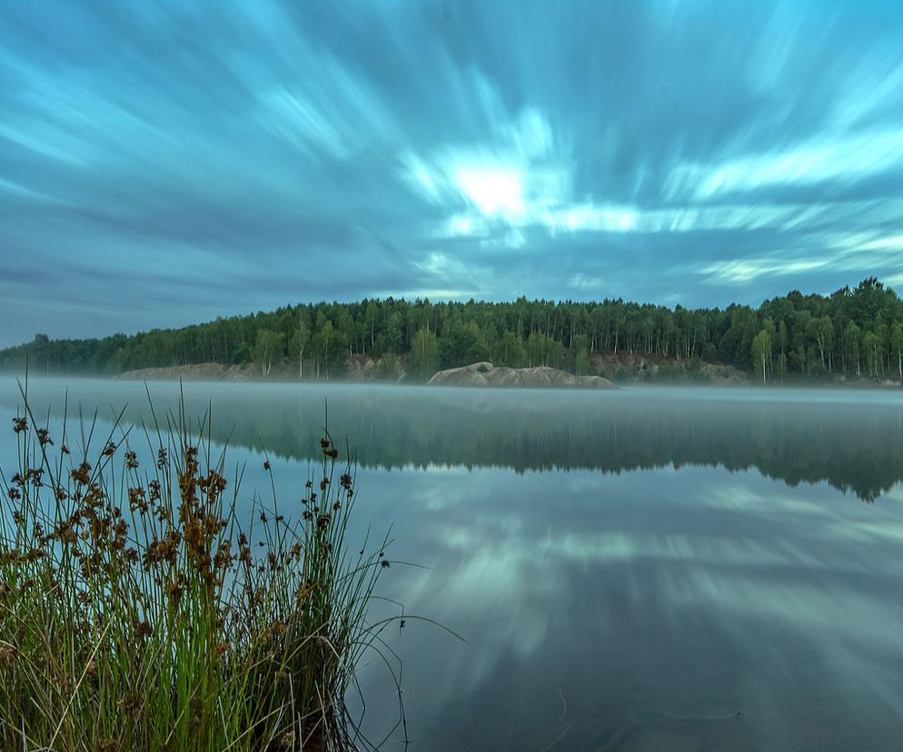 Jezioro w Parku Krajobrazowym Łuk Mużakowa