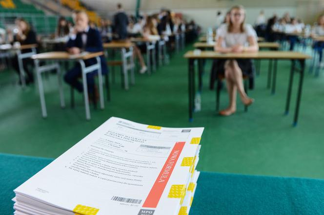 Próbna matura 2020 i egzamin ósmoklasisty przez internet! CKE podaje terminy