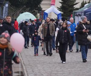 WOŚP 2024 w Bydgoszczy. Tłumy w centrum miasta