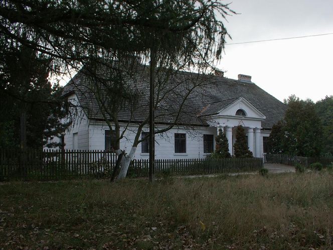 Niezwykła wieś w Łódzkiem, którą pokochał Jarosław Iwaszkiewicz