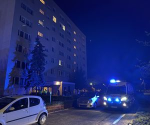 Tragiczny pożar w Legionowie. Dwie osoby reanimowane. Jedna nie przeżyła