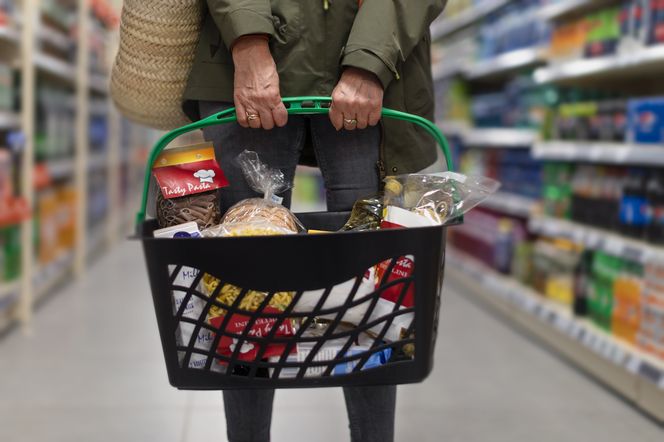 Popularny hipermarket wycofuje cztery produkty. Mogą spowodować ślepotę lub śmierć