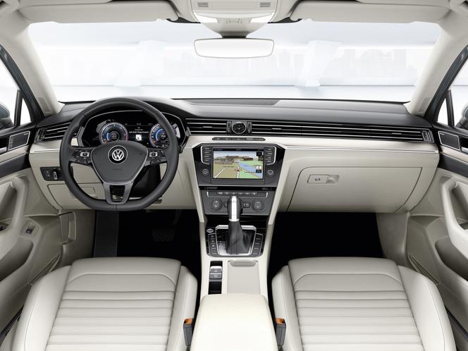 nowy Volkswagen Passat Variant B8 - rocznik 2015