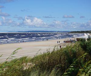 Niezwykła plaża w Świnoujściu. Jest najszersza w Polsce i stale się powiększa