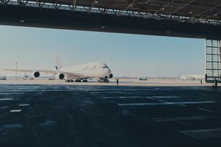 Rekord świata: bezprzewodowa wiertarka  przeciągnęła samolot pasażerski Airbus A380! Kupisz ją w Lidlu