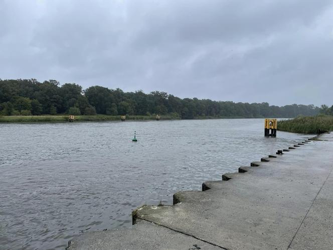 Wrocław. Przybywa wody w Odrze. Służby przygotowują się na falę powodziową 