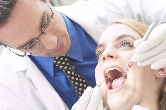 Dentysta