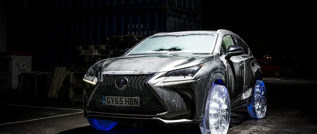 Lexus NX 300h na kołach wyciosanych z lodu