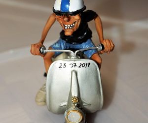 Jechał motorowerem po narkotykach. Miał dożywotni zakaz