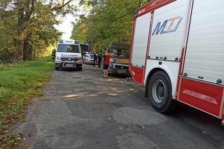 Fiat holował fiata, wszystko skończyło się w rowie. Interweniowała załoga śmigłowca LPR