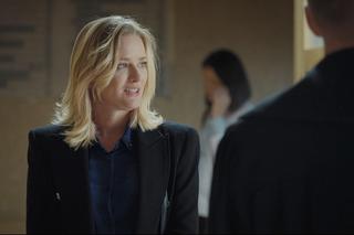 M jak miłość odc. 1759. Julia (Marta Chodorowska), Andrzej Budzyński (Krystian Wieczorek)