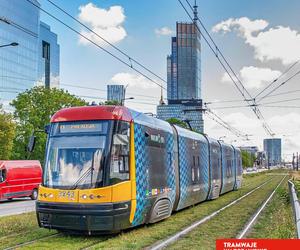 Tramwaj promujący Superpuchar UEFA na ulicach Warszawy