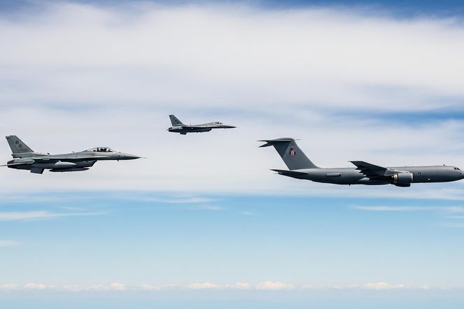 Rosyjski samolot nad Bałtykiem! Polskie myśliwce od razu zareagowały