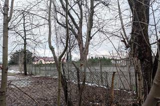 Zwłoki kobiety znalezione przy domu zakonnym. Siostry czuły fetor, szokujące zeznania sąsiadki