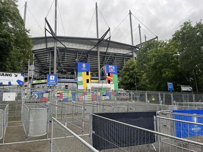 Na tym stadionie Polacy zagrają z Holandią. Jak wygląda obiekt w Hamburgu przed niedzielną bitwą? [ZDJĘCIA]