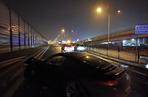 Wypadek na Trasie Toruńskiej. Porsche 911 rozbite