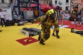 Międzynarodowe zawody strażackie The FireFit Championships w Toruniu. Co za emocje na starówce! [ZDJĘCIA, WIDEO] 