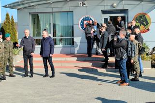 Szef NATO przyleciał do Łasku. Spotkał się z prezydentem Andrzejem Dudą [AUDIO]