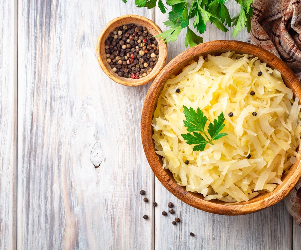 Co zrobić z kapusty kiszonej? 10 przepisów na potrawy z kiszoną kapustą