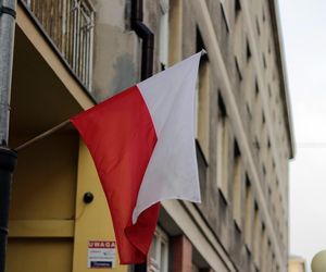 Mandat za wywieszenie polskiej flagi w Święto Niepodległości. Możesz dostać nawet 5 tysięcy zł kary!