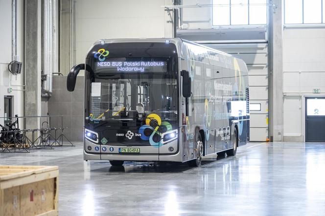 Produkcja autobusów wodorowych neso bus. Pojazdy są produkowane dla Gdańśka