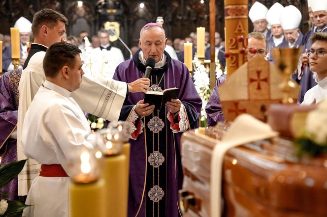 Tarnów: uroczystości pogrzebowe bp. - seniora Władysława Bobowskiego