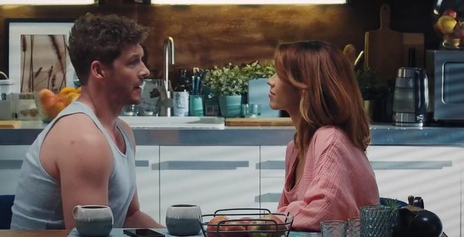 M jak miłość odc. 1879. Kama (Michalina Sosna), Marcin (Mikołaj Roznerski)