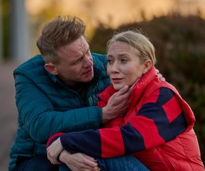 Na Wspólnej odc. 3966. Kamil Hoffer (Kazimierz Mazur), Łucja Agier (Magdalena Kaczmarek)