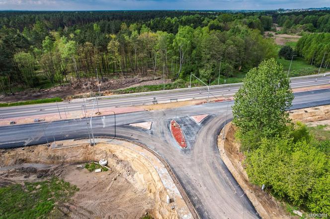 Trwa remont gierkówki w województwie  śląskim. Drogowcy układają nawierzchnię